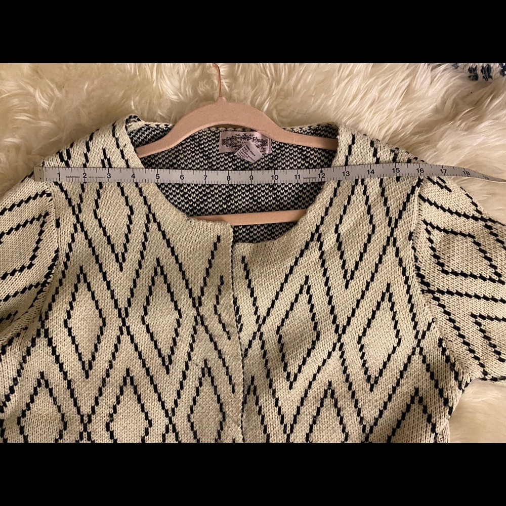 Geometric sweater - Picture 3 of 6
